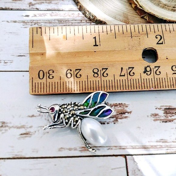 Pearl & Marcasite Silver Bee Pin - Picture 4 of 6